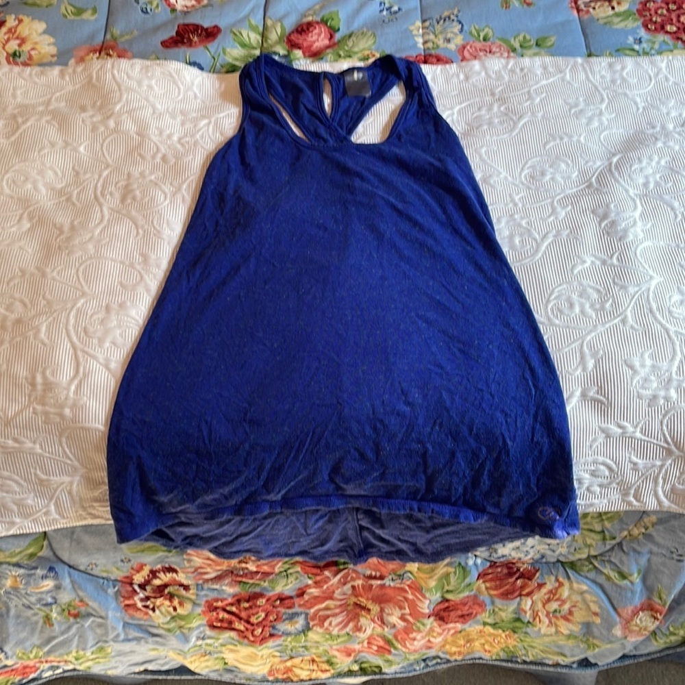 Caila athletic tank size M